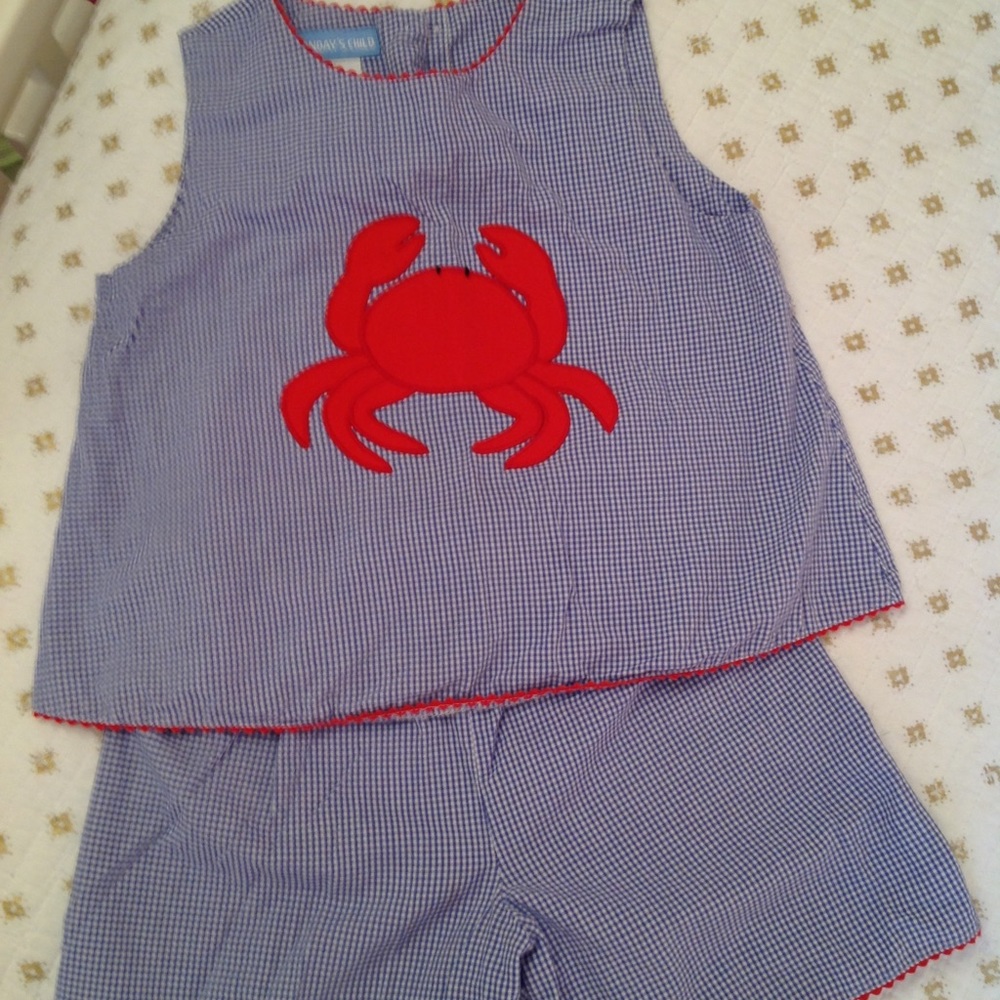 Monday's Child appliqué crab 2 piece set